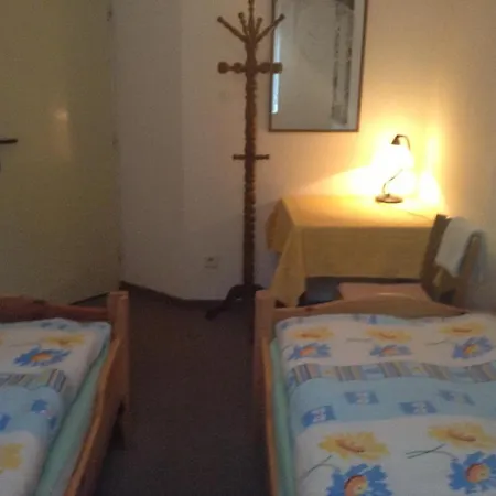 Garibaldi Guest house